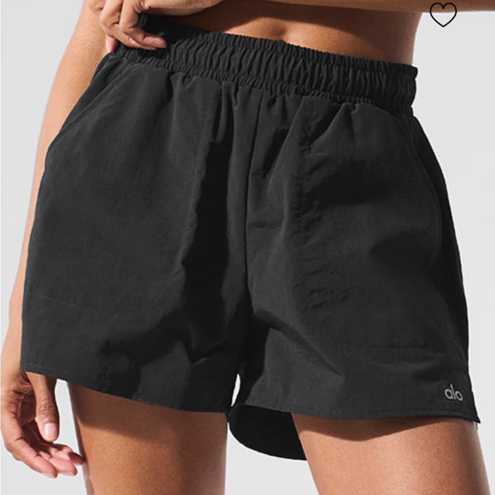 ALO Yoga Alumni Shorts in Black